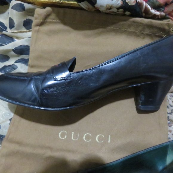 Gucci Vintage Italian Leather Navy Blue Pumps size 38 or US 8 Gucci Red Stripe - Picture 7 of 11